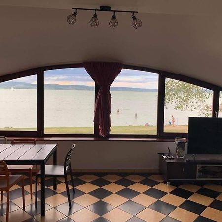 Szines Panorama Apartman Balatonlelle Eksteriør bilde