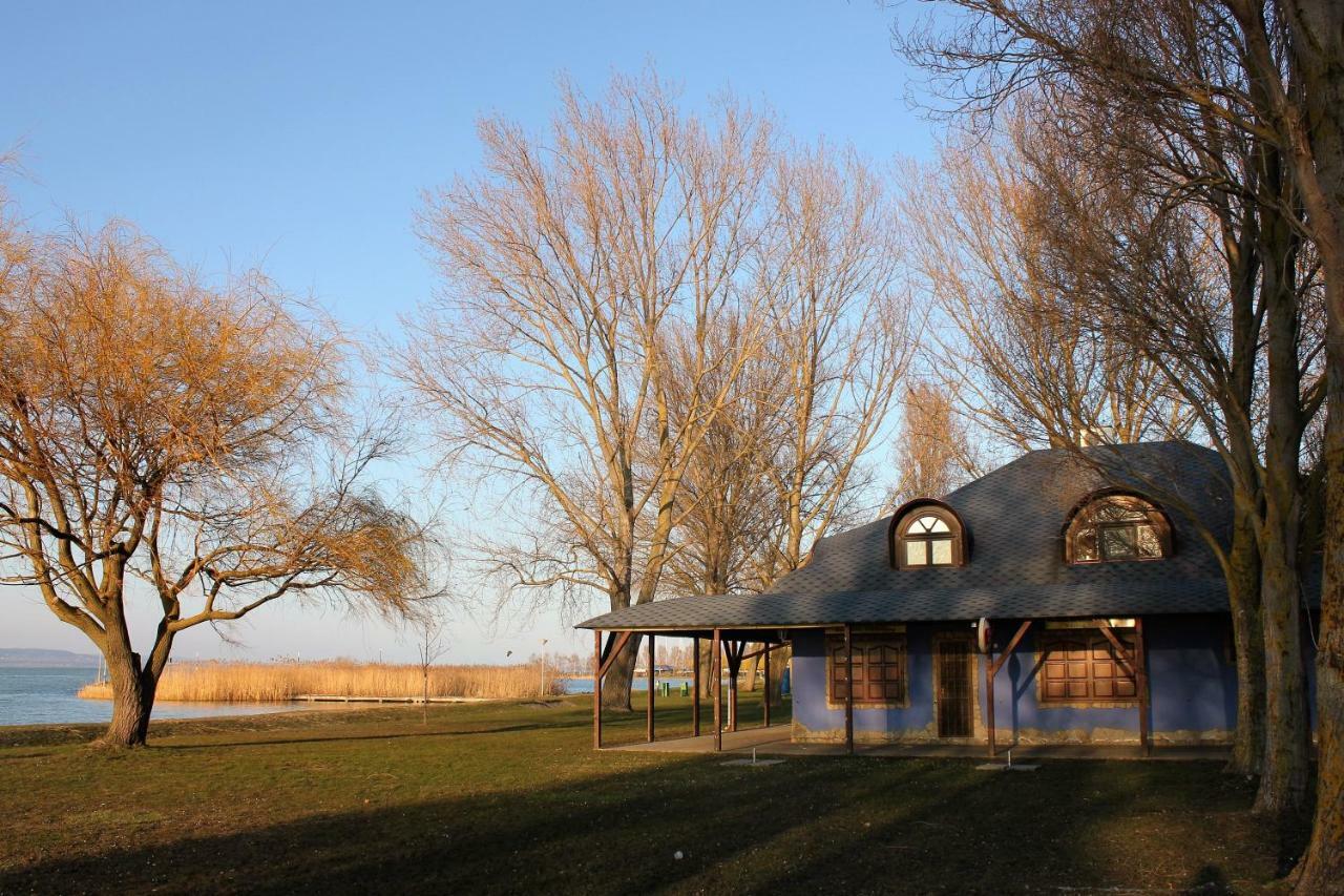 Szines Panorama Apartman Balatonlelle Eksteriør bilde